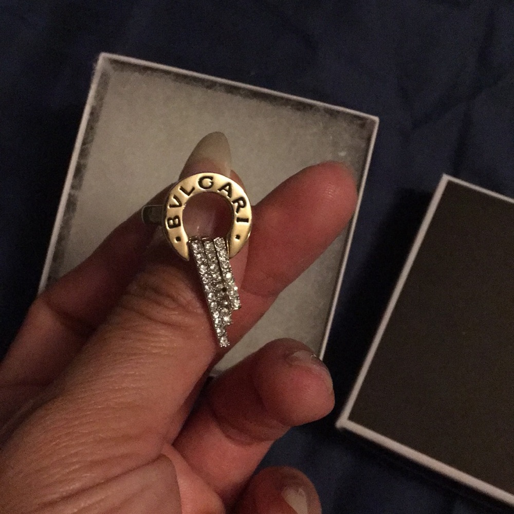 💲2️⃣0️⃣💲+ shipping $15 (or Free P/U Vaughan Mills)